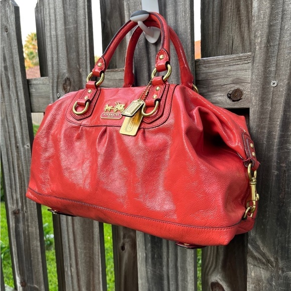 Ltd Ed Large Coach Sabrina Satchel in Coral - Picture 6 of 16